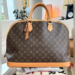 *VERY RARE* VINTAGE LOUIS VUITTON Monogram Alma Voyage MM Sachel - PRISTINE